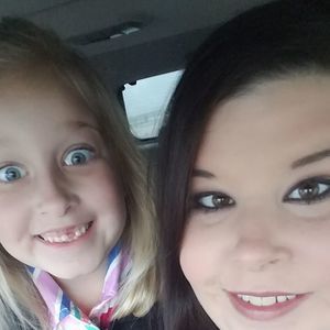 Meet your Posher, Leigh